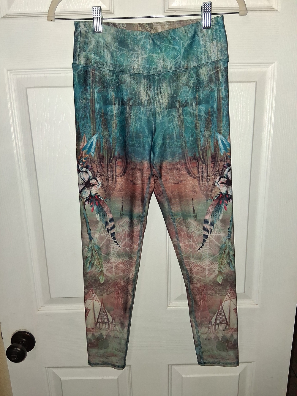 EVCR Evolution & Creation Boho Southwest Desert Leggings Small Rare M2129